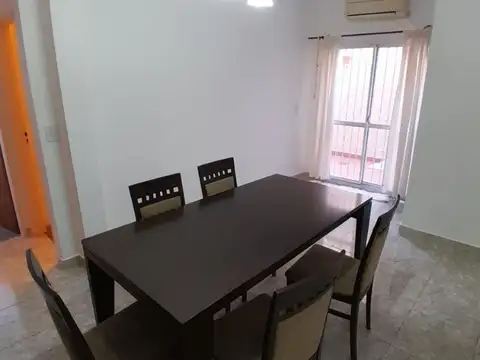 Depto Tipo Casa en Alquiler en Flores Norte, $ 750.000