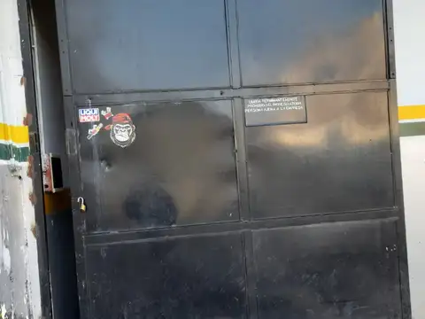 Galpon en Venta en Quilmes, USD 120.000