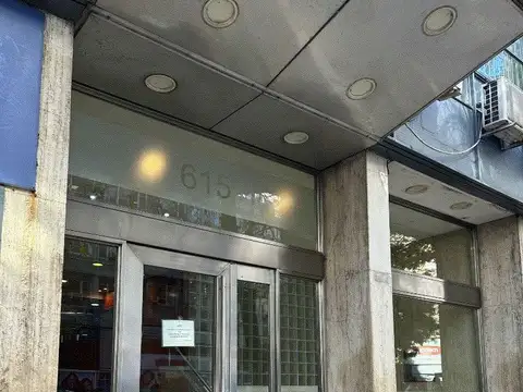 OFICINA en Venta. Al FRENTE. RETASADA