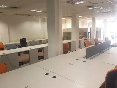 Oficina en Venta al Este