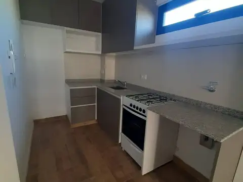 ALQUILER MONOAMBIENTE VILLA SANTA RITA CON BALCÓN