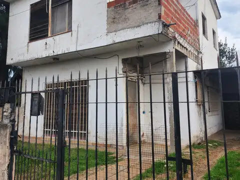 Casa en  venta berazategui