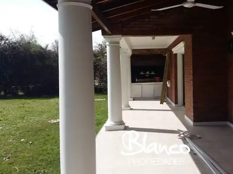 Casa en Venta en Buen Retiro, USD 310.000