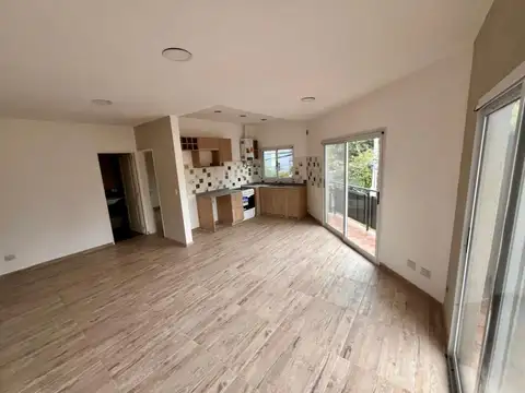 Depto en Venta - 3 amb con balcón - J L Suarez