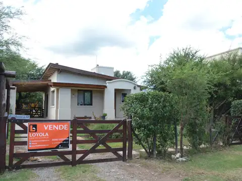 Casa con pileta + monoambiente en venta en Carpintería