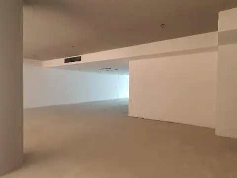 Oficina en Alquiler al Este