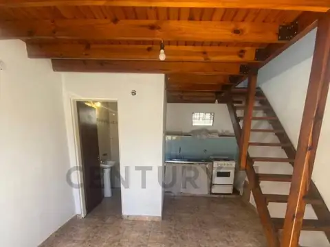 Av Montevideo entre 13 b y 14 , Piso 0