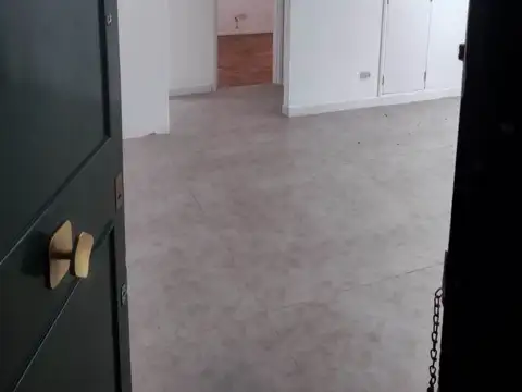 La Rioja 2300, Piso 3