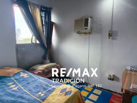 Depto Tipo Casa 6 ambientes con 2 baños