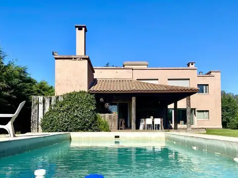 Kentucky Club de Campo - Funes