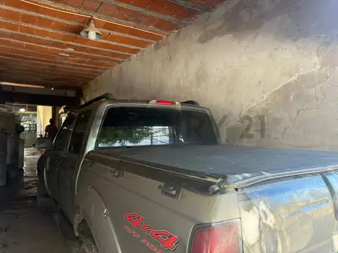 16 e/ 74 y 75 2000, Piso 0