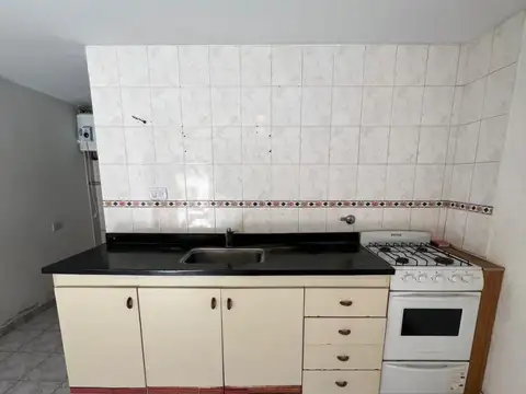 Depto Tipo Casa en Alquiler al Este