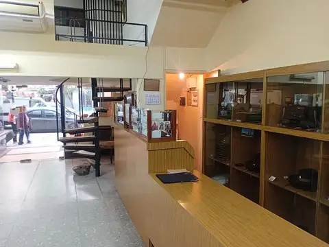 Av Rivadavia 1900 Balvanera Local 183 m Alq u$ 4500 xmes
