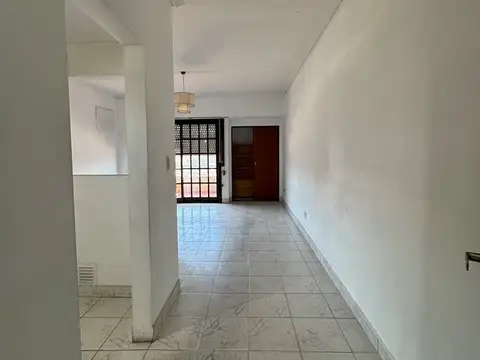 Av. tratado del Pilar al 200 .