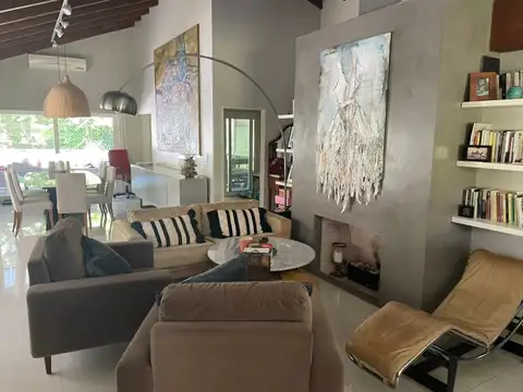 Casa en Venta en Highland Park Country Club, USD 520.000