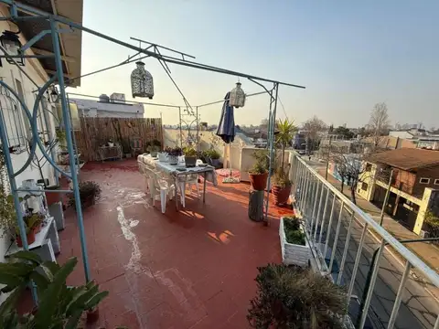 Depto Tipo Casa en Venta de 4 ambientes