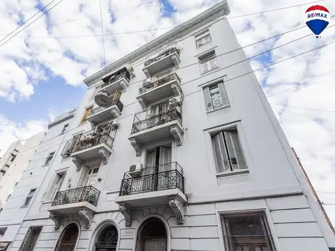 VENTA PH 3 AMBIENTES SAN TELMO Patio APTO CREDITO