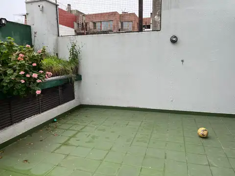 Luis Viale 100, Piso 1