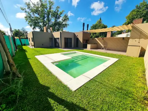 Casa seminueva centro de Funes - Garita 9