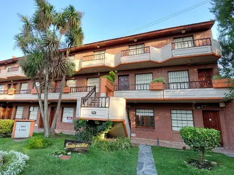 Dúplex - Venta - Villa Gesell - 4 Ambientes - Gas Natural.