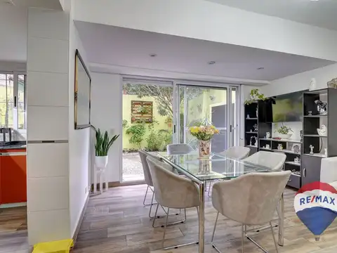 Depto Tipo Casa en Venta de 2 ambientes