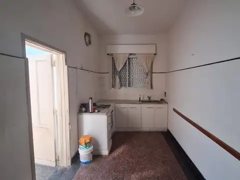 CASA 3 AMBIENTES EN 2 PLANTAS C/LOCAL