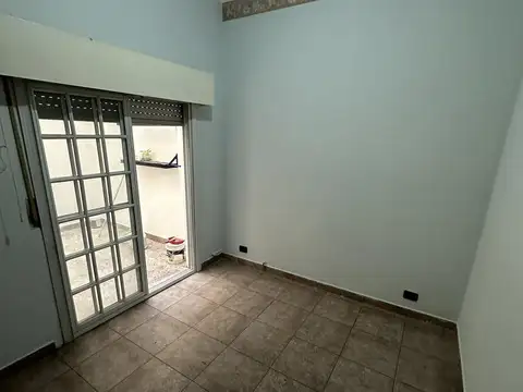 Depto Tipo Casa en Alquiler 40 años