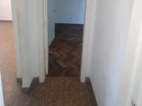 Depto Tipo Casa en Venta 40 años