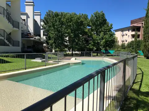 2 Ambientes con Parrilla, Balcón Terraza y Cochera  en Terrazas del Lago – Pilar