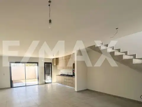 Depto Tipo Casa en Venta de 3 dormitorios