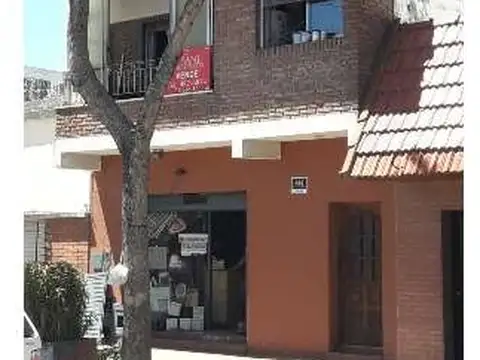Casa en Venta en La Plata [Cod: 161-13572]