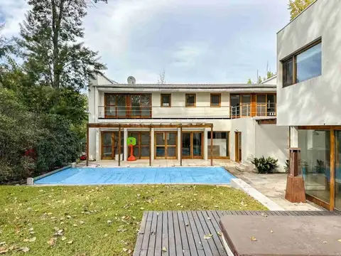 Casa en Venta en La Colina, USD 470.000