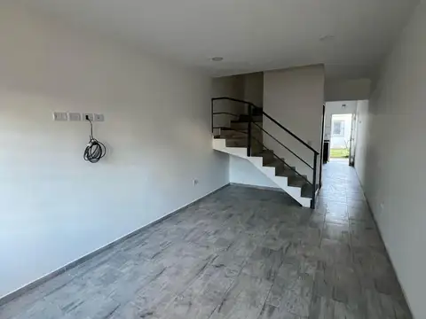 Depto Tipo Casa en Venta de 2 dormitorios