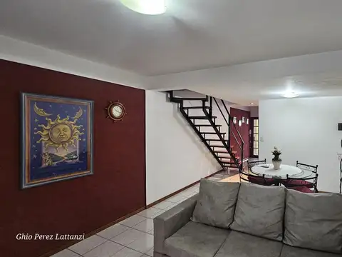 Depto Tipo Casa en Venta en Haedo, USD 195.000