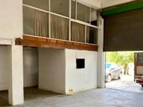 Galpon en Venta 20  mts Frente