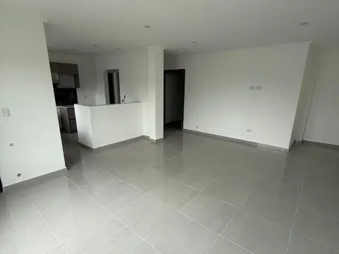 EXCELENTE DEPTO 1 DOR - SEMICENTRO