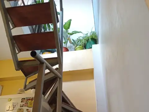 VENTA DEP TIPO PH 2 AMBIENTES TERRAZA Y PARRILLA