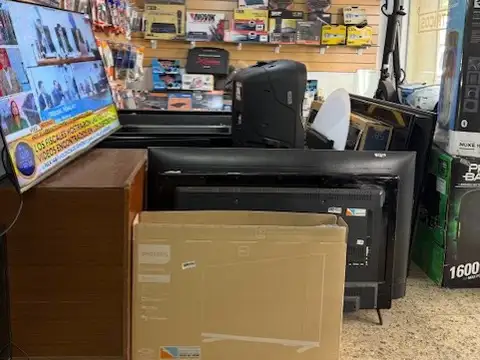 Casa 9 ambientes con 2 baños