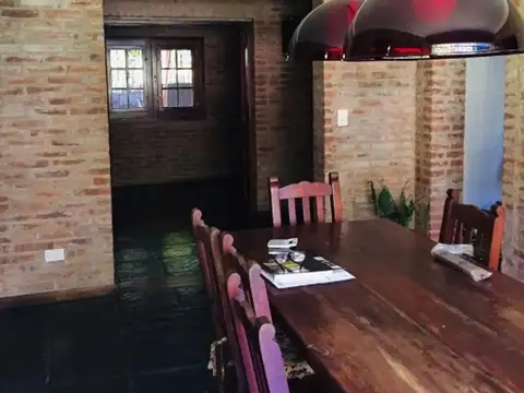Casa 6 ambientes con 3 baños