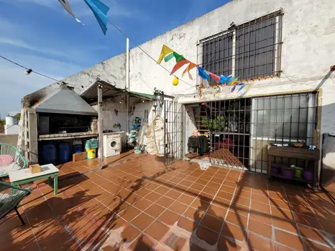 Depto Tipo Casa en Venta de 5 ambientes