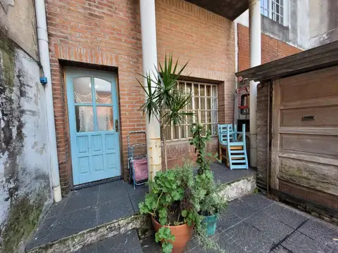 Depto Tipo Casa en Venta con 1 cocheras