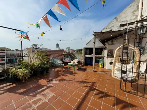 Depto Tipo Casa 5 ambientes con 2 baños