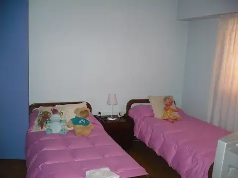 Casa 5 ambientes con 1 baño