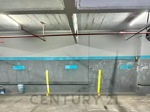 VENTA COCHERA EN SAN NICOLAS (CENTRO)