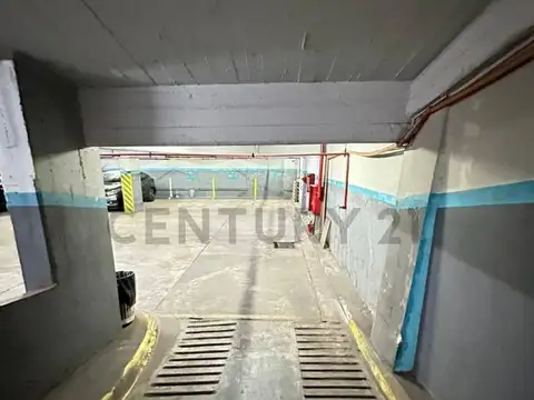 VENTA COCHERA EN SAN NICOLAS (CENTRO)