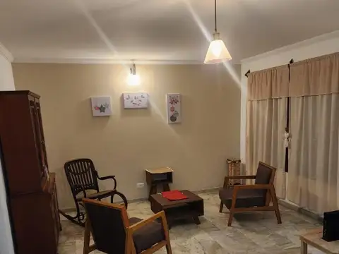 Casa 6 ambientes con 3 baños