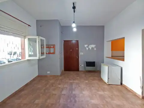 Depto Tipo Casa en Venta en Mataderos, USD 95.000
