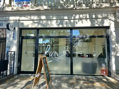 LOCAL EN SAN MARTIN CENTRO ALTURA 3,5M, 2 BAÑOS A M PEATONAL