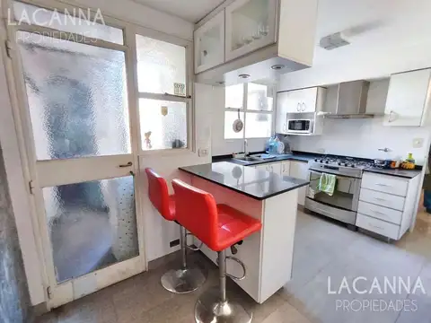 Departamento 4 ambientes con 2 baños