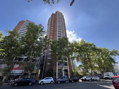 Av. Pres. Juan Domingo Perón 500, Piso 6